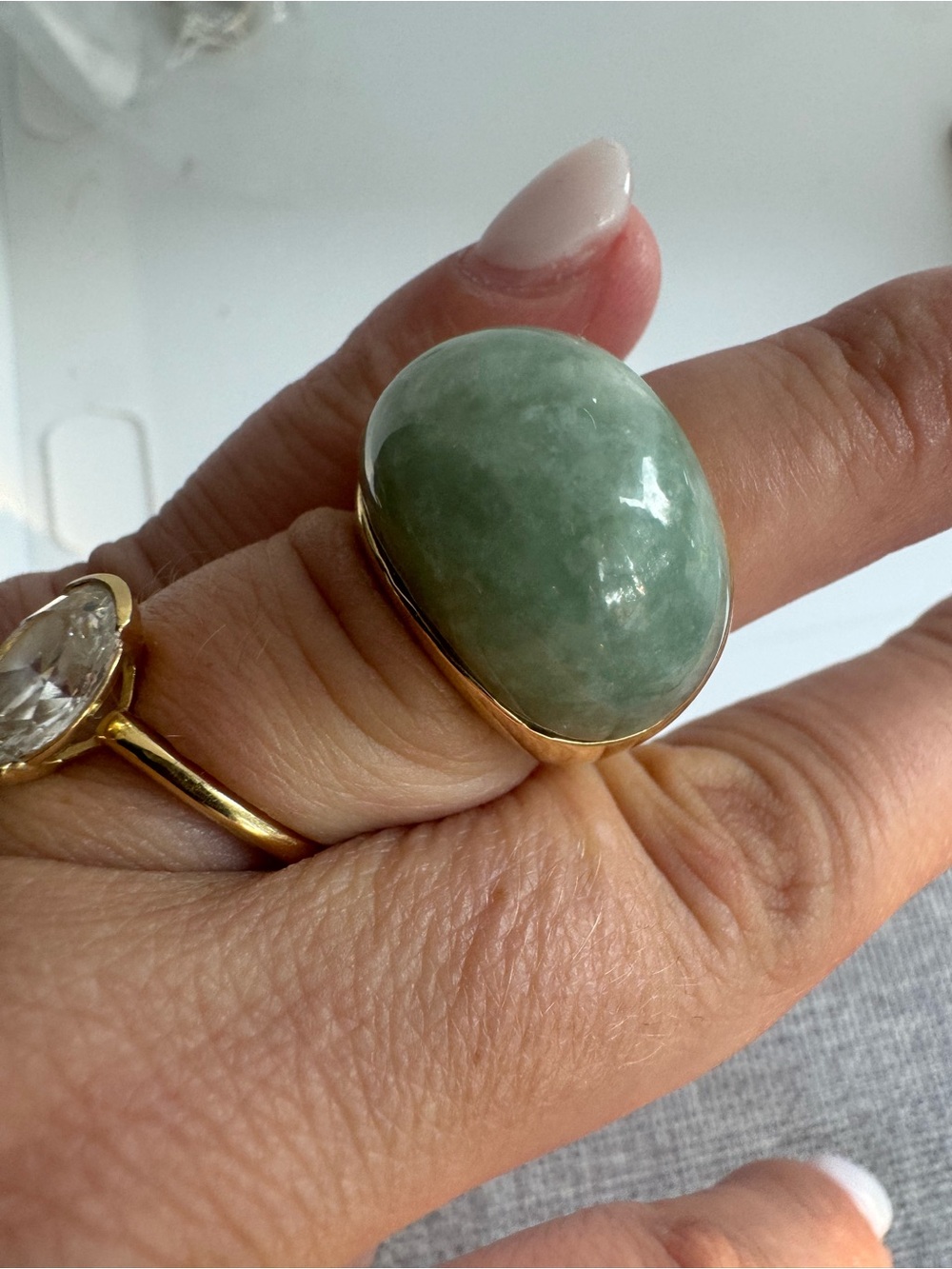 14K gold and jade massive dome ring - Picture 9 of 15